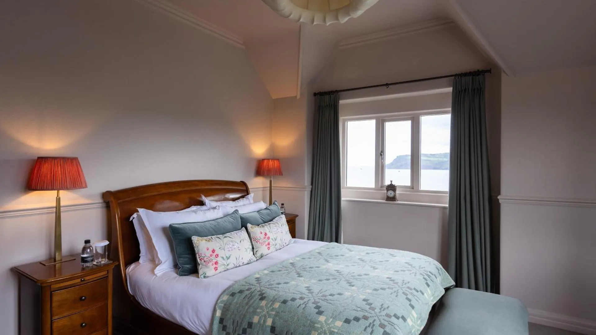 Hotel Victoria Robin Hood's Bay