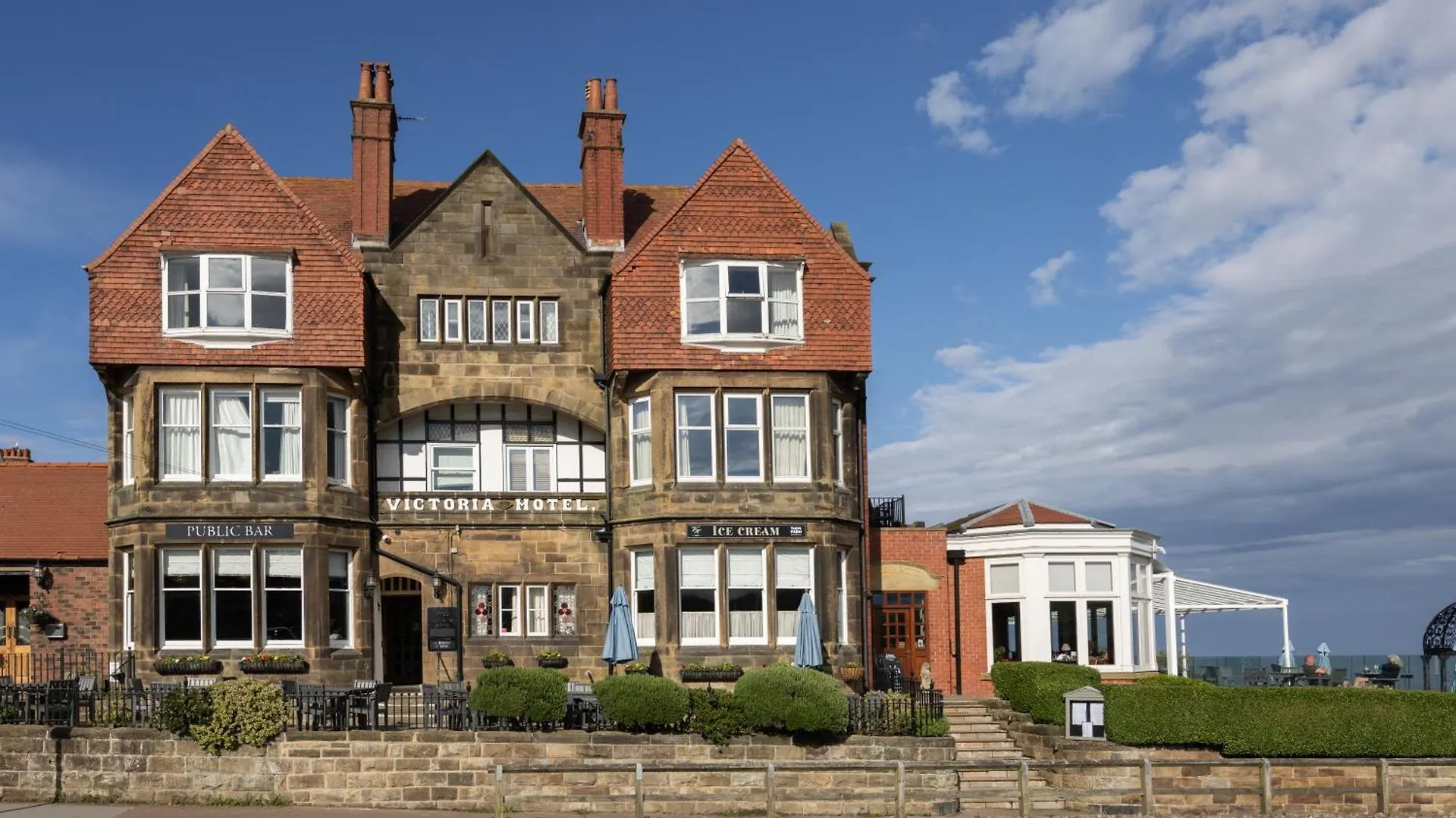 Hotel Victoria Robin Hood's Bay 4*,