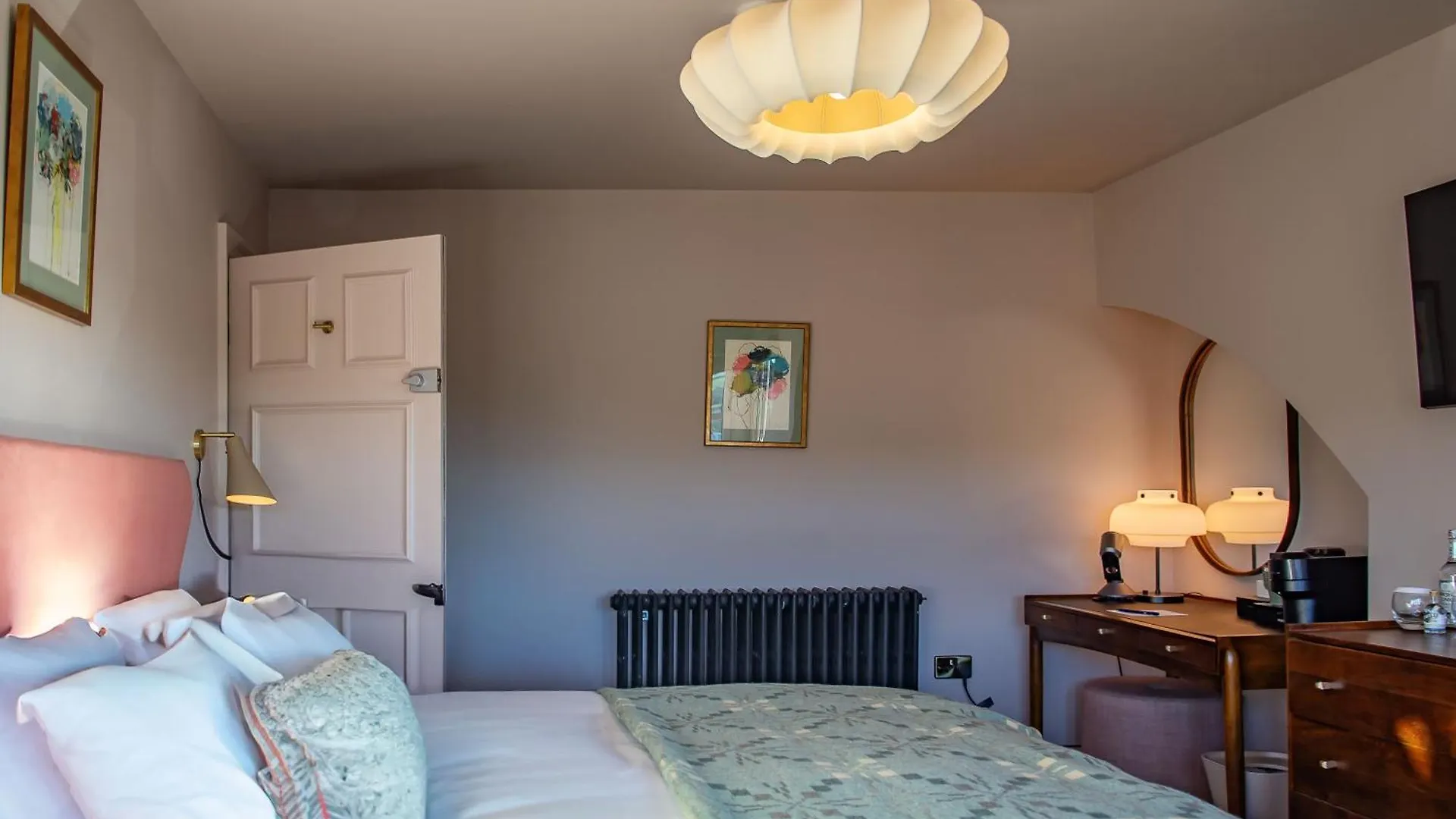 Hotel Victoria Robin Hood's Bay 4*,