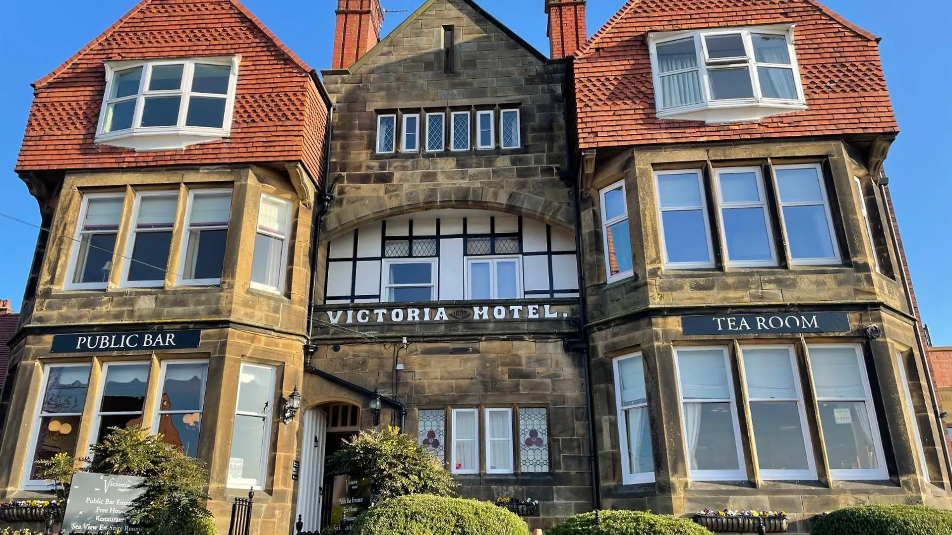 Hotel Victoria 로빈후즈베이