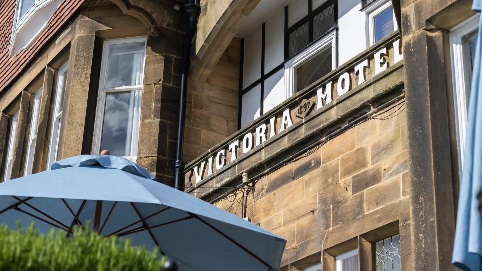 Hotel Victoria 로빈후즈베이