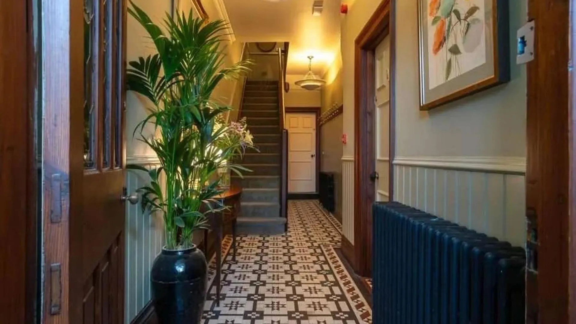 Hotel Victoria 로빈후즈베이