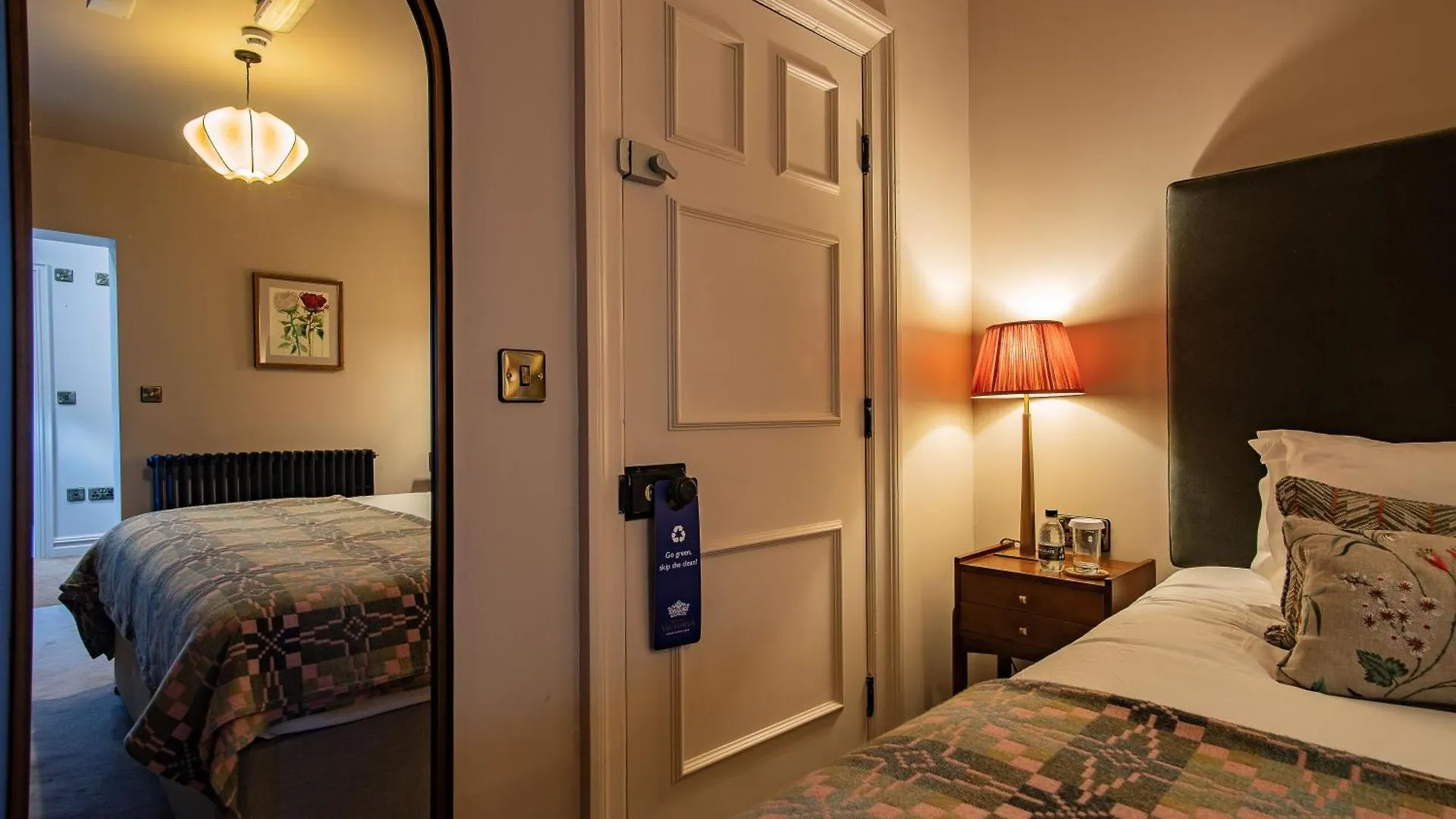 Hotel Victoria 로빈후즈베이